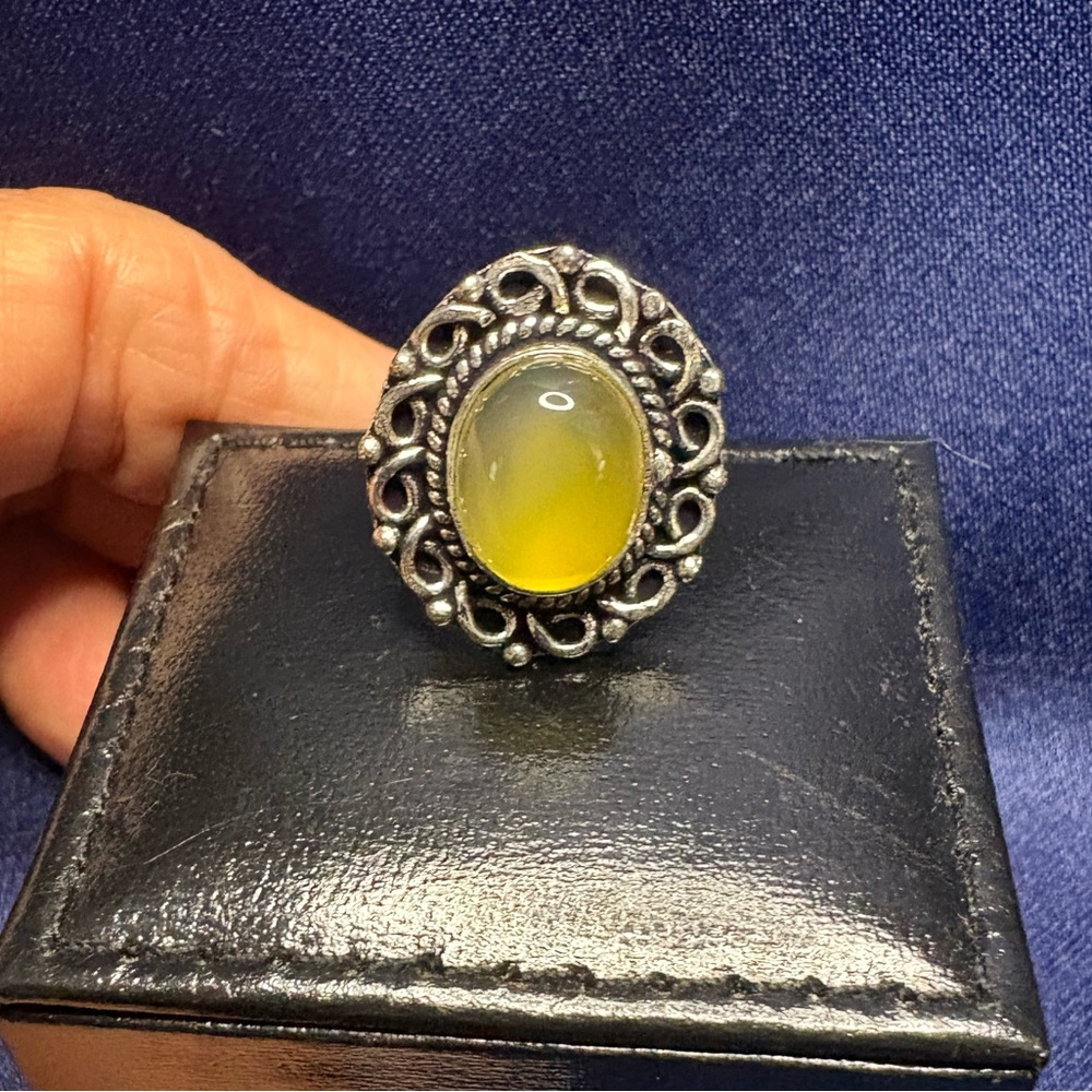 🤩Ring Chalcedony Agate Healing Gemstone Silver Setting Yellow Detailed Setting - Picture 3 of 6